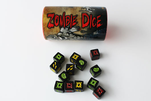 530x353_ZOMBIE-DICE-3.jpg