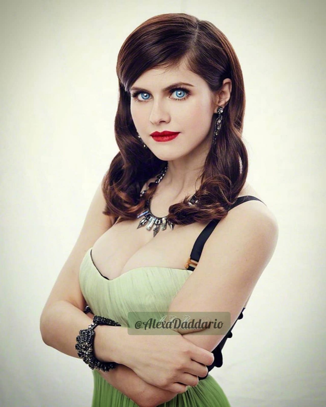 alexandra-daddario-instagram-photos-07-01-2020-16.jpg