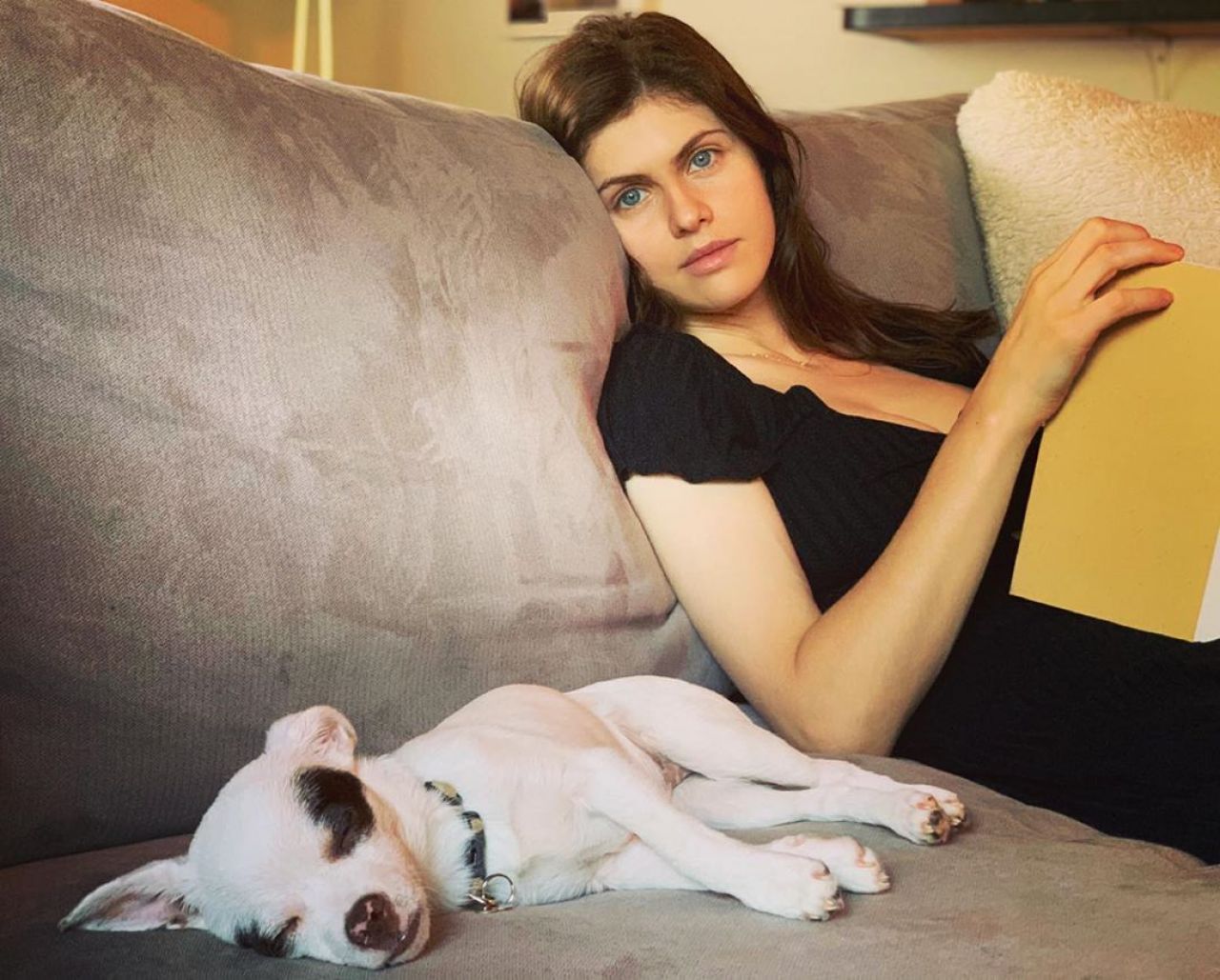 alexandra-daddario-personal-pics-05-11-2020-0.jpg