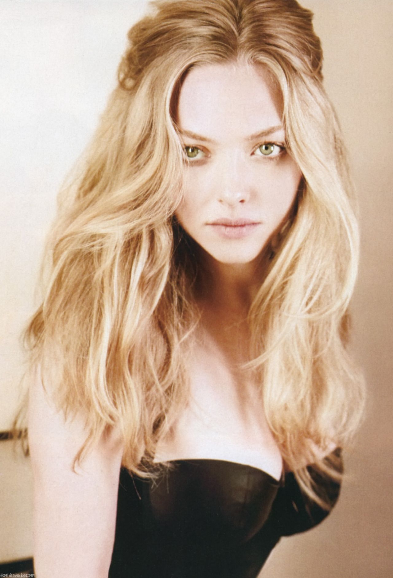 amanda-seyfried-esquire-magazine-april-2010-1.jpg