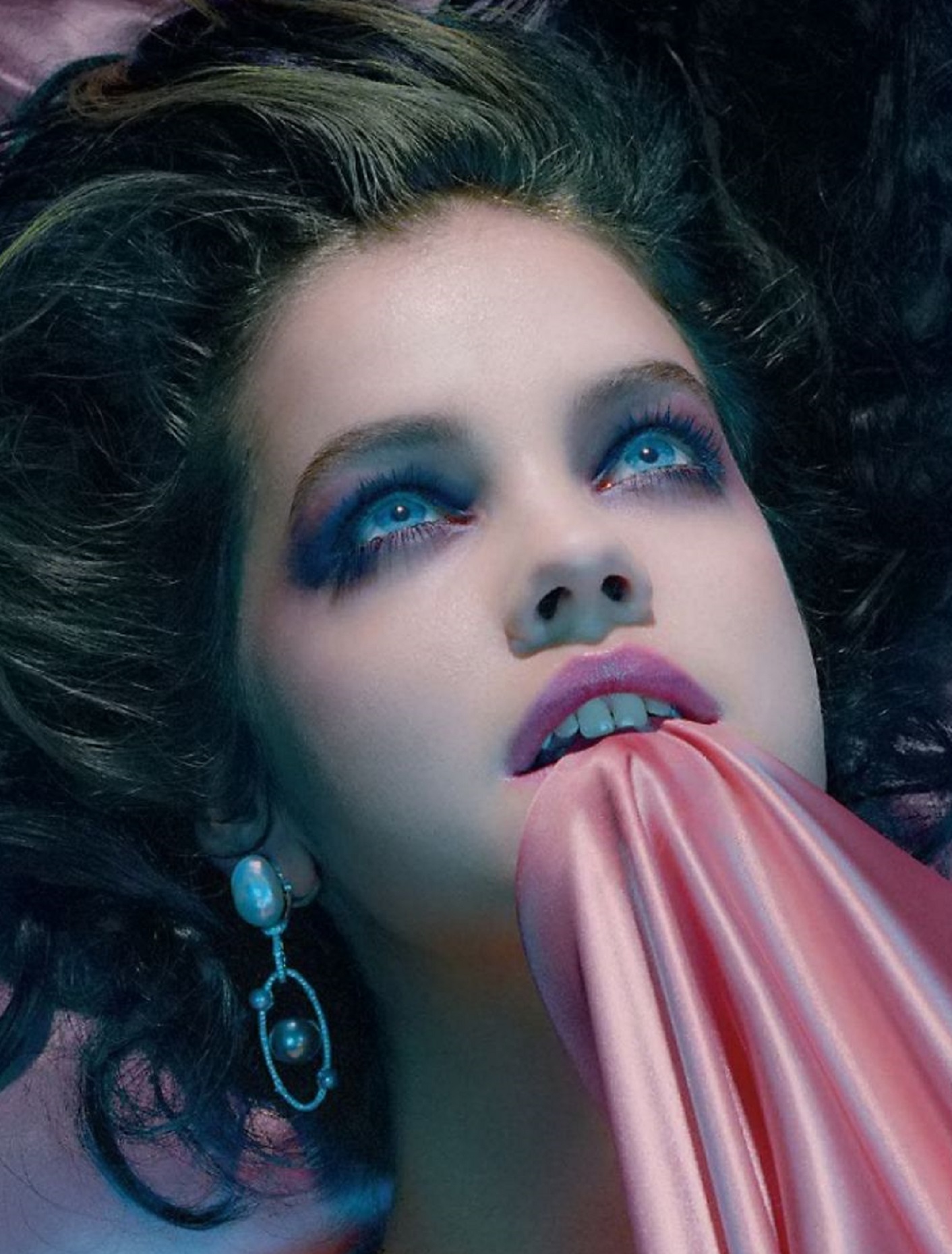 barbara-palvin-vogue-magazine-japan-june-2014-issue_4.jpg