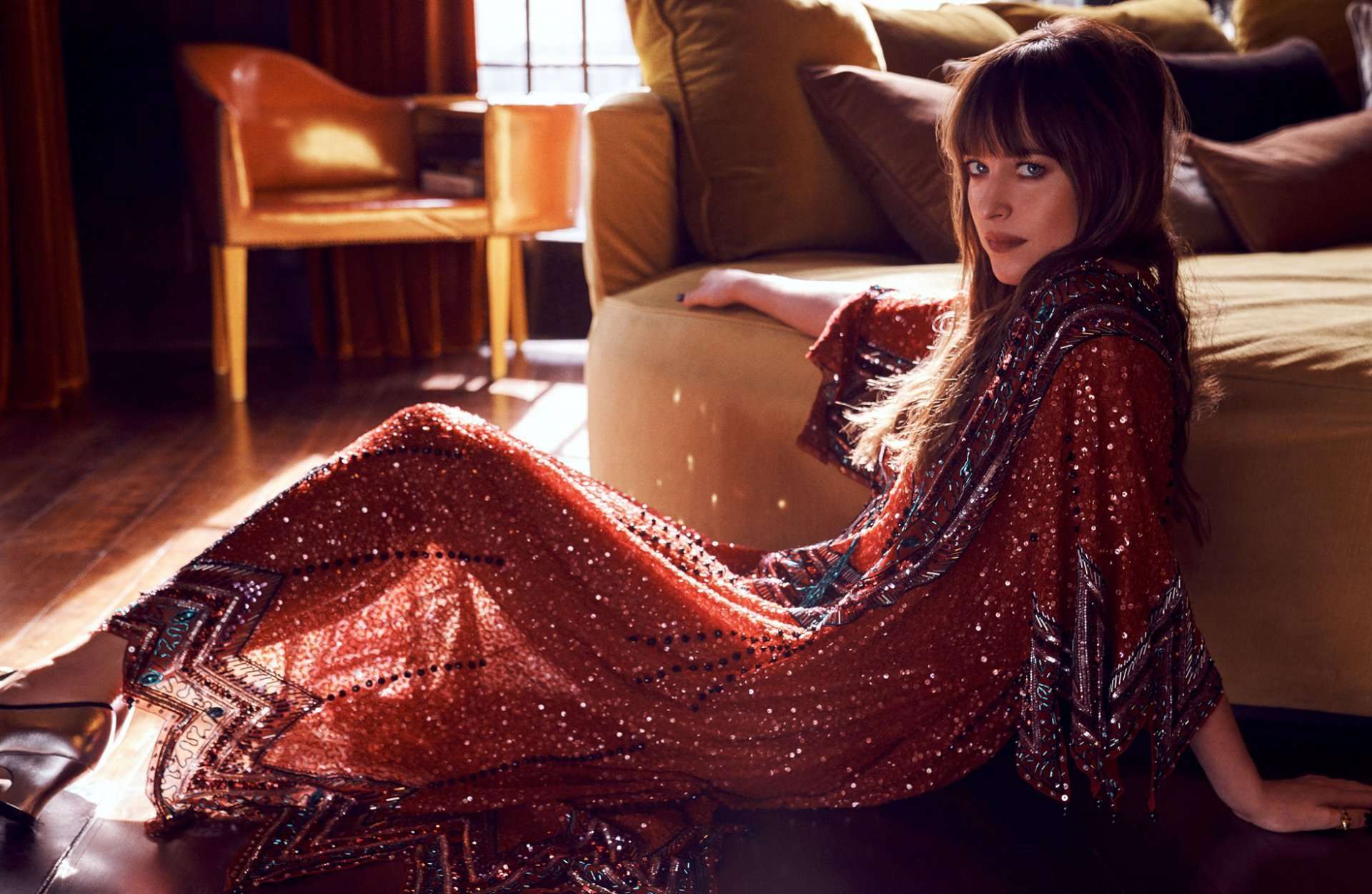 Dakota-Johnson-in-Vanity-Fair-Italy-Magazine-December-2018-9.jpg