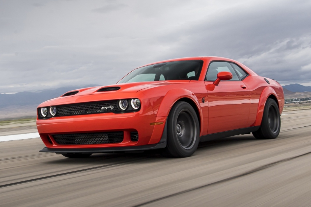 Dodge-Challenger-SRT-Super-Stock-1068x711.jpg