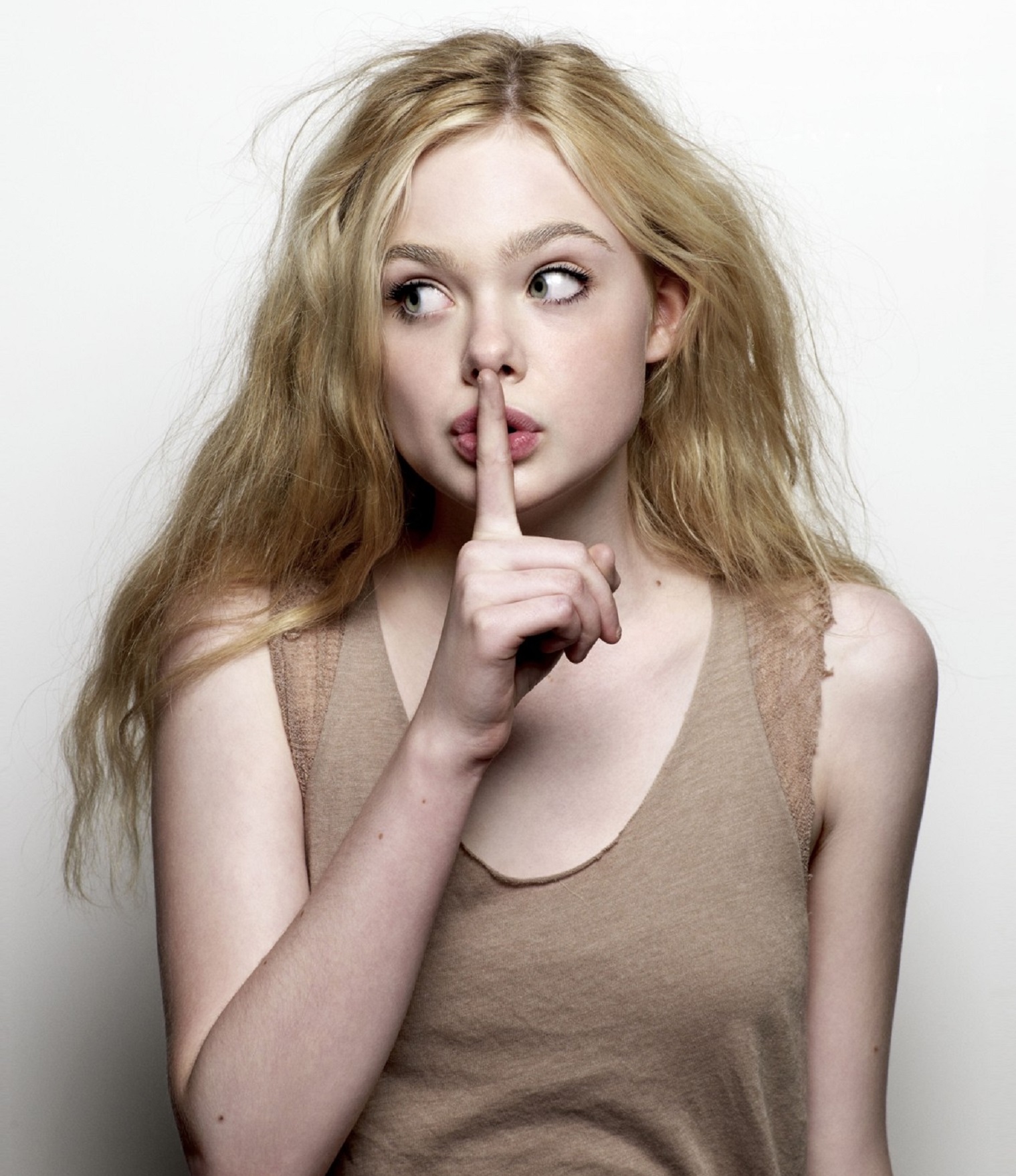 elle fanning-1464960895.jpg