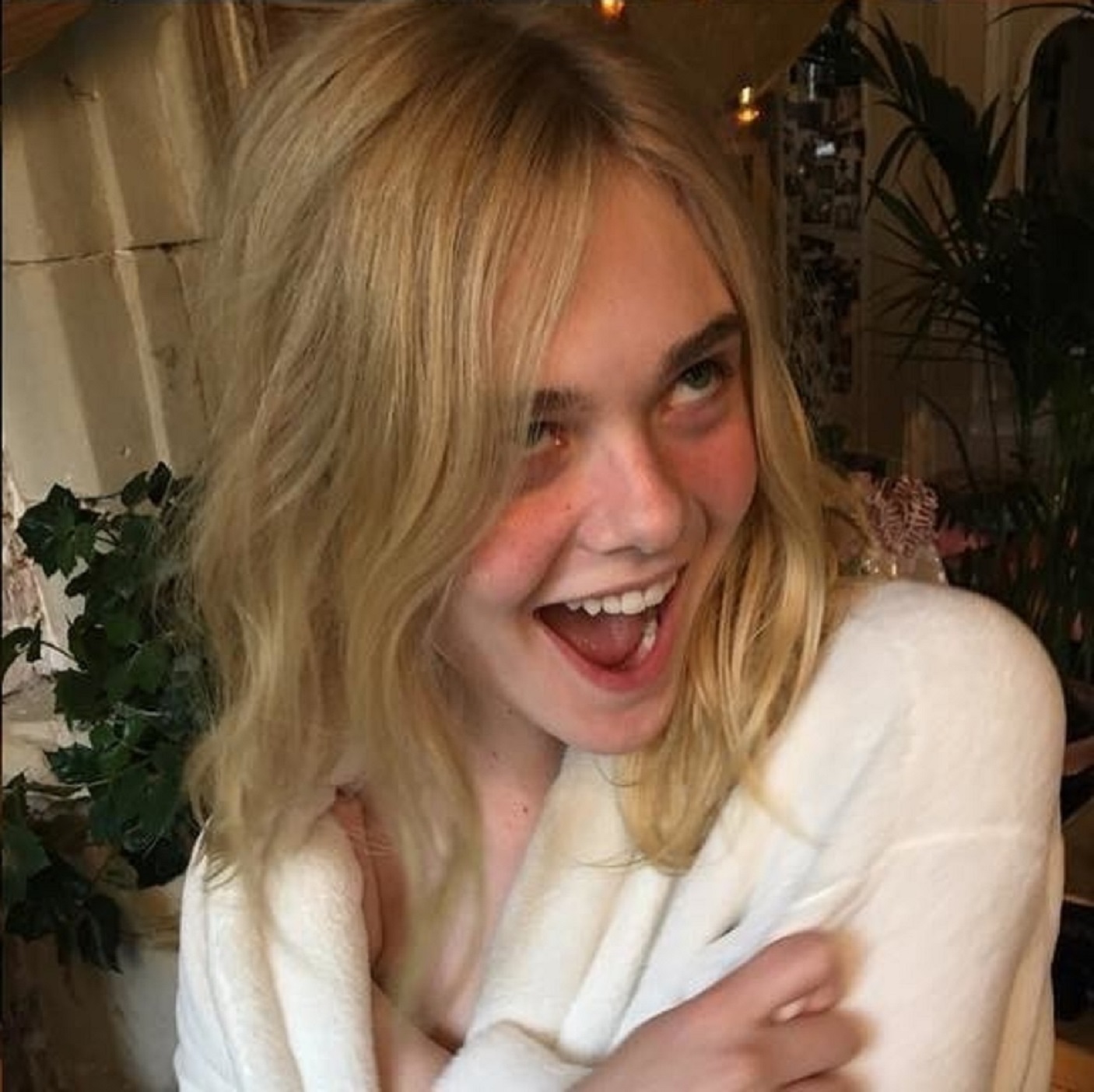 Elle fanning 1C1d.jpg