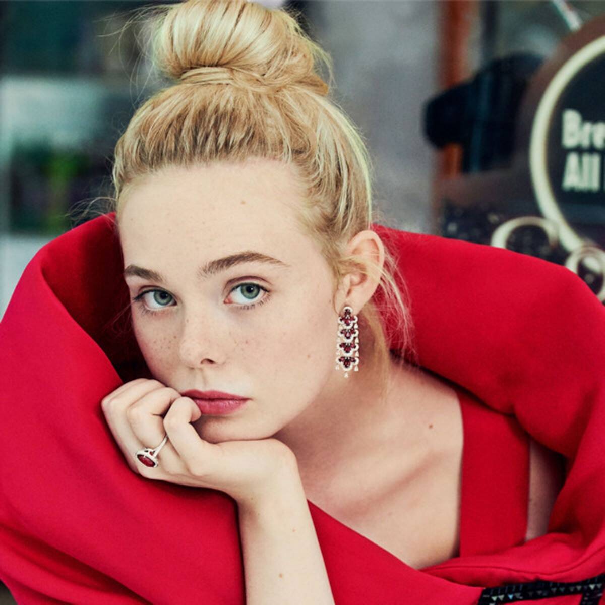 ELLE FANNING rs_600x600-191008093253-600-elle-fanning-emd-100719.jpg