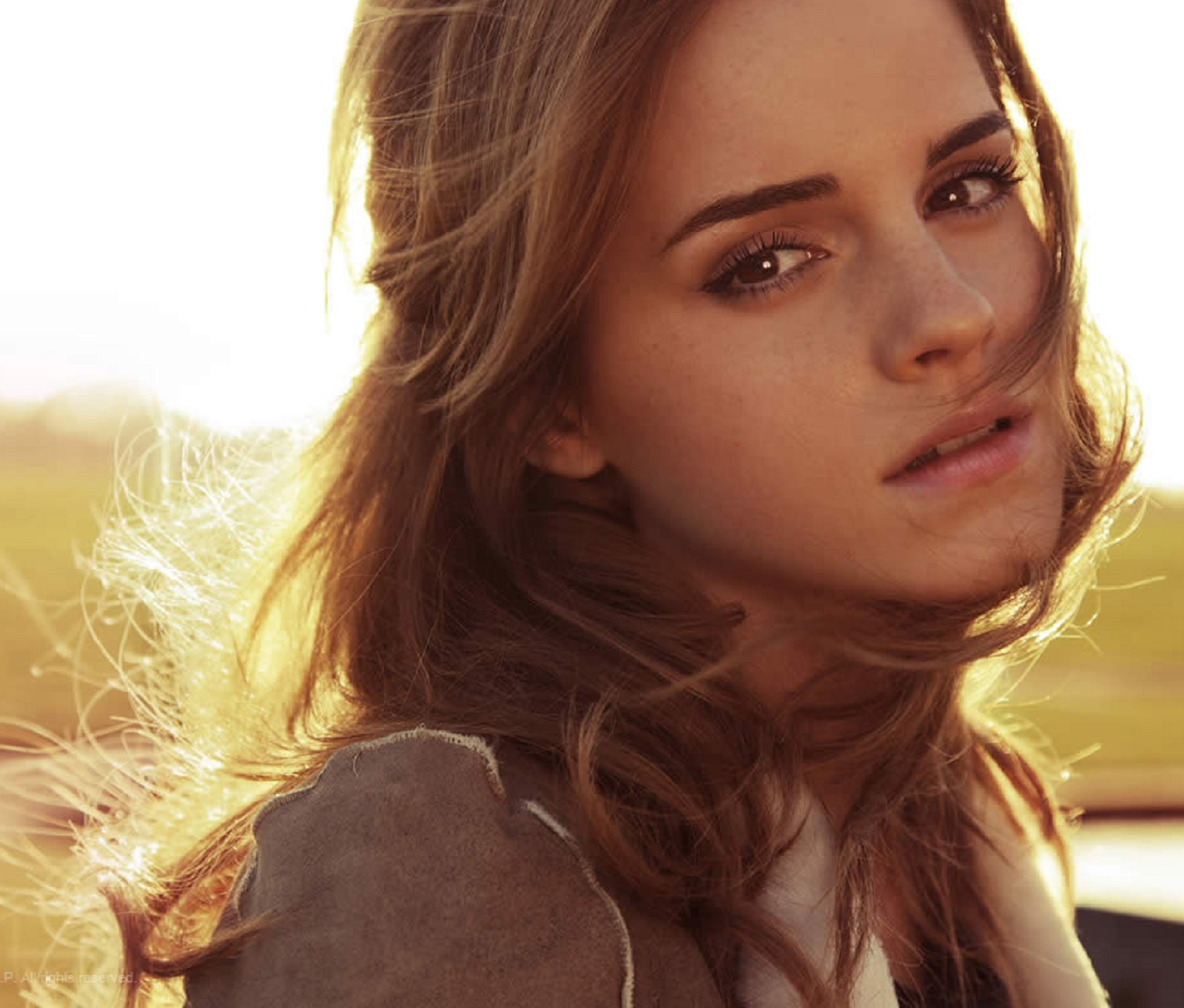 emma-watson-new-photoshoot-05.jpg