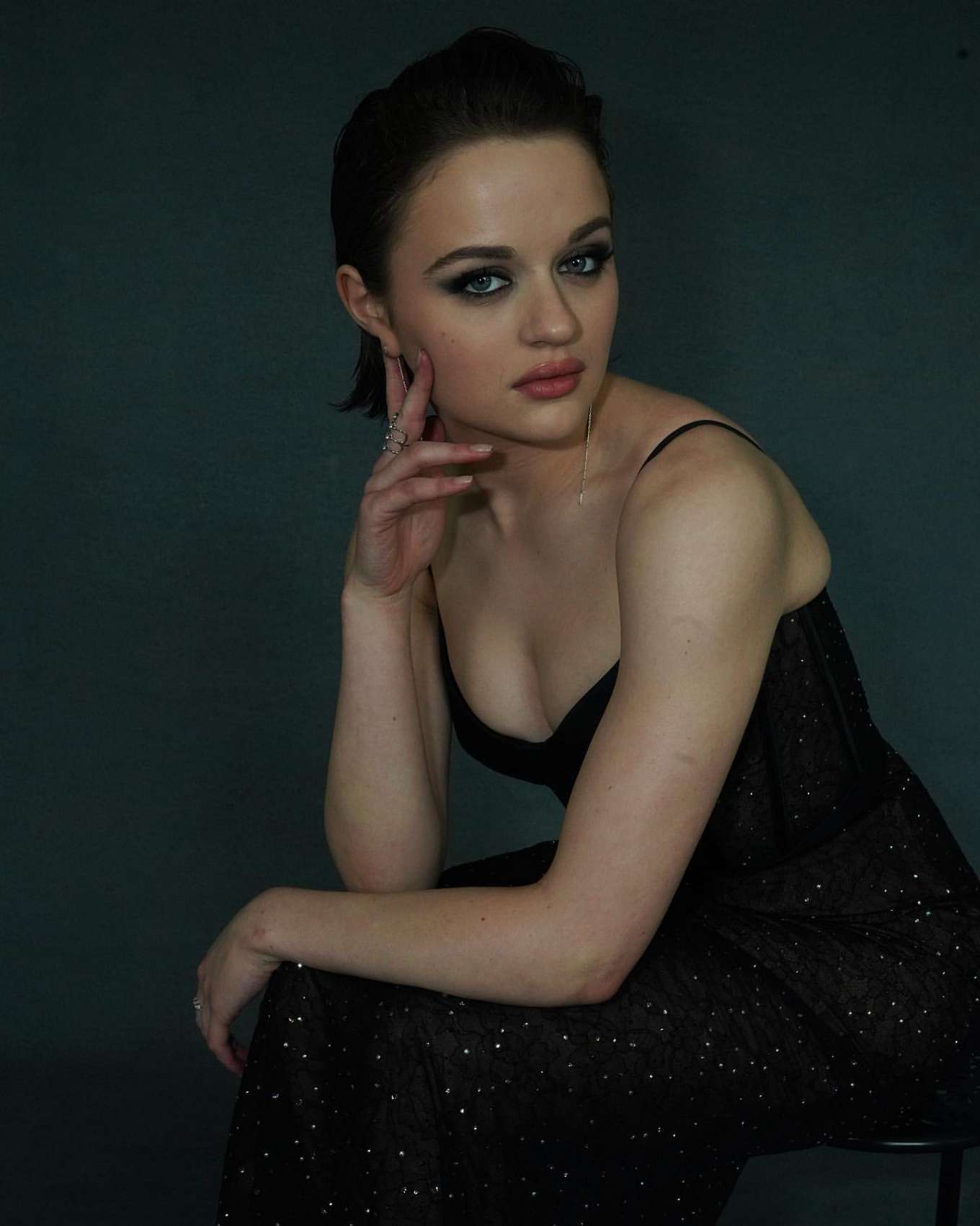 Joey-King---Backstage-BTS-Photoshoot-for-2020-Screen-Actors-Guild-Awards-03.jpg