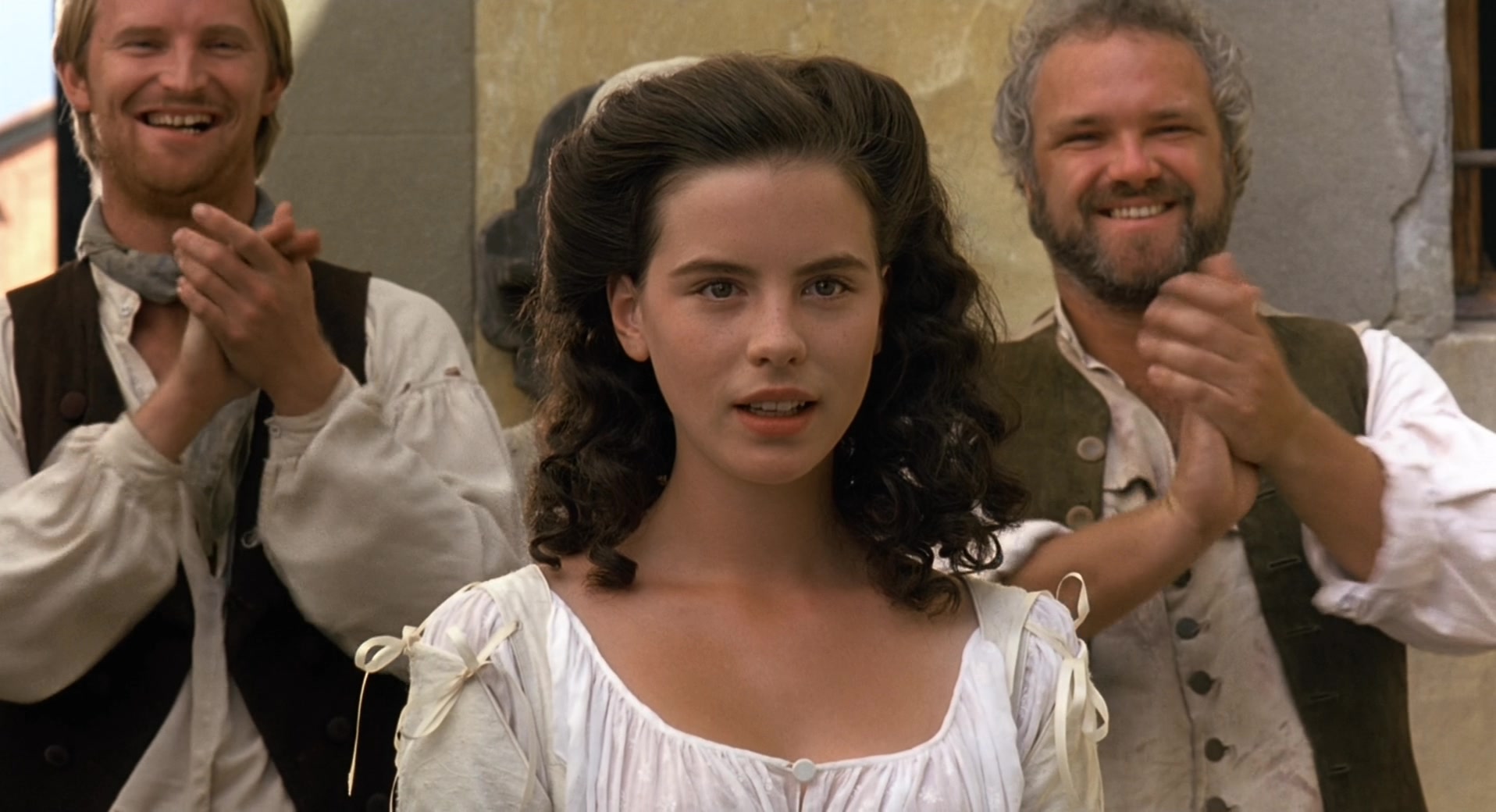 kate_beckinsale_much_ado_about_nothing_1993_19.jpg