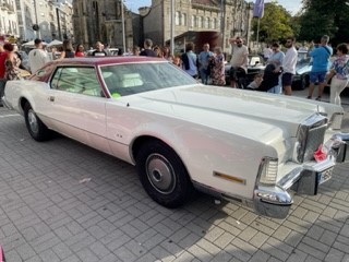 LincolnContinental.jpg