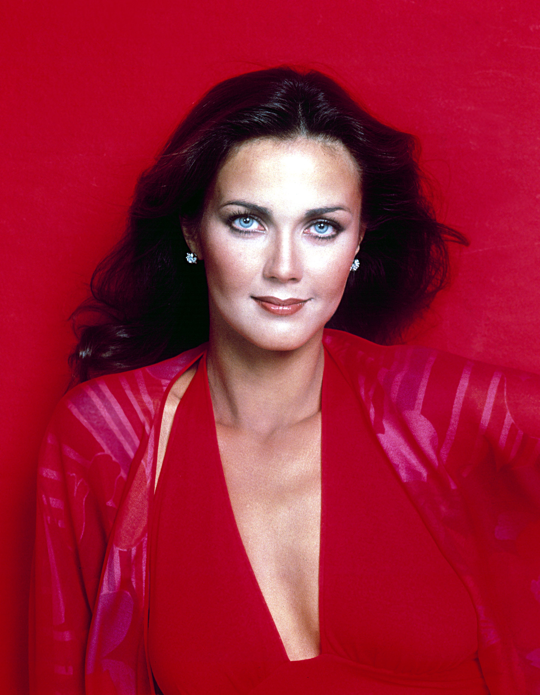 LYNDA CARTER bigcc6135wc9.jpg