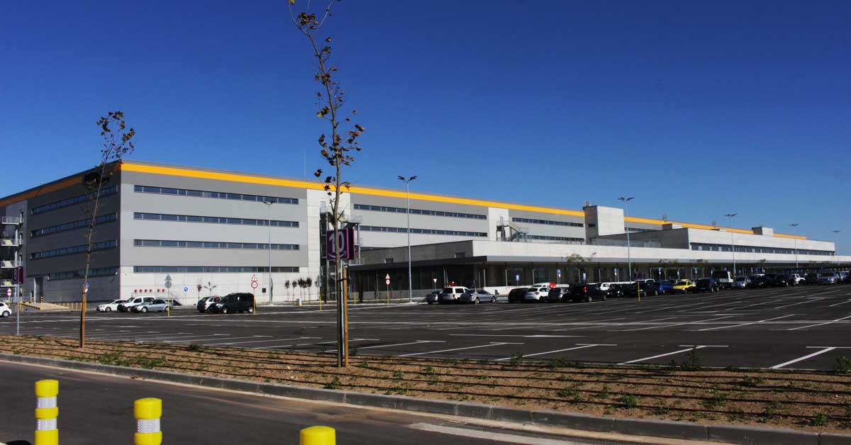 Nau-Amazon-El-Prat-01.jpg