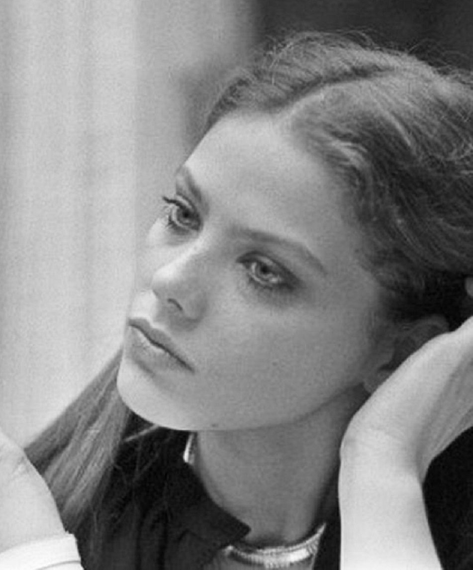 Ornella Muti tumblr_pmwruhevG31qgpddwo1_1280.jpg