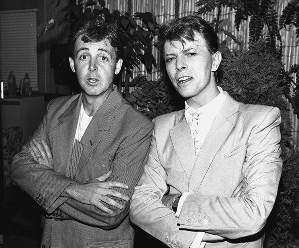 Paul-and-David-Bowie-paul-mccartney-13893996-594-494.jpg