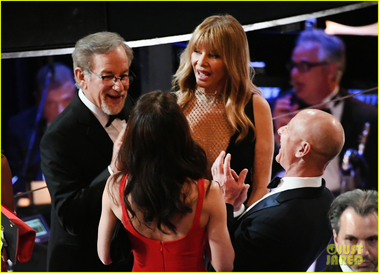 steve-spielberg-kate-capshaw-couple-up-for-oscars-2018-01.jpg